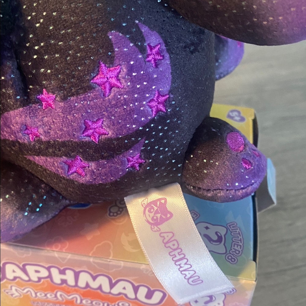 Aphmau Purple and Black Plush Toy
Dark cat
Rare - Picture 2 of 6